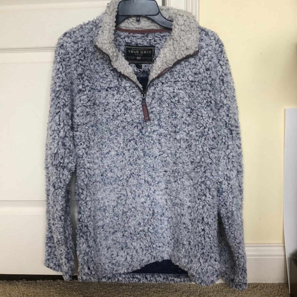 BRAND NEW TRUE GRIT PULLOVER! With tags still on!
